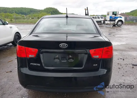 2011 Kia Forte Ex z USA, uszkodzony, nr VIN KNAFU4A22B5351663